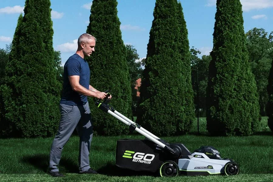 cordless self propelled lawn mowers